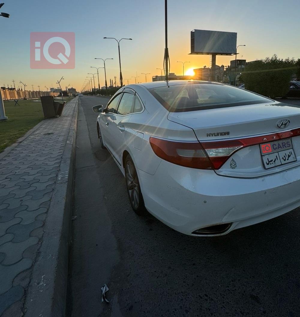 هيونداي أزيرا